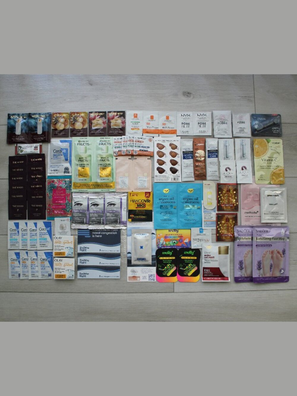 Bundle of 80 Assorted Skincare, Bodycare, Beauty, Makeup, Hair & Health Samples